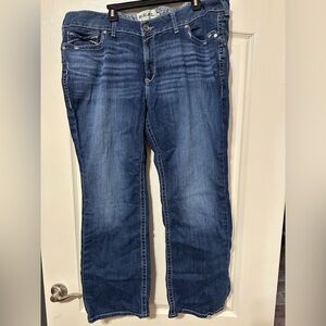 Ladies Ariat real jeans plus size 22wr. Blue denim like new condition